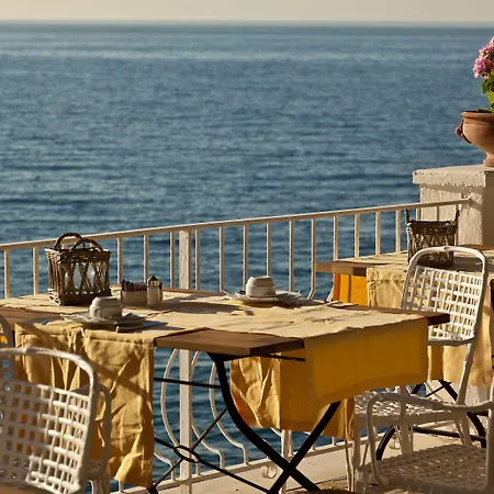 ホテル ミラマーレ シー リゾート&スパ Sant'Angelo (Isola d'Ischia)