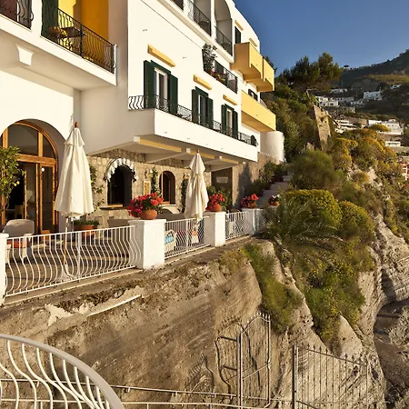 ミラマーレ シー リゾート&スパ ホテル 5*